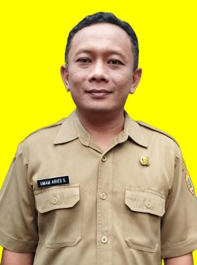 Umam Aries Setiawan, S.Pd